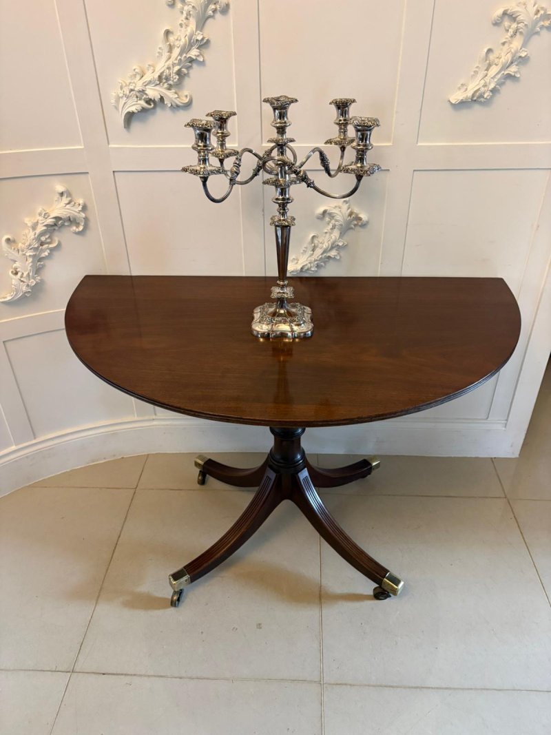 Antique Georgian Mahogany Triple Pillar Dining Table 12–14 Seater Extending with Two Leaves - Image 11